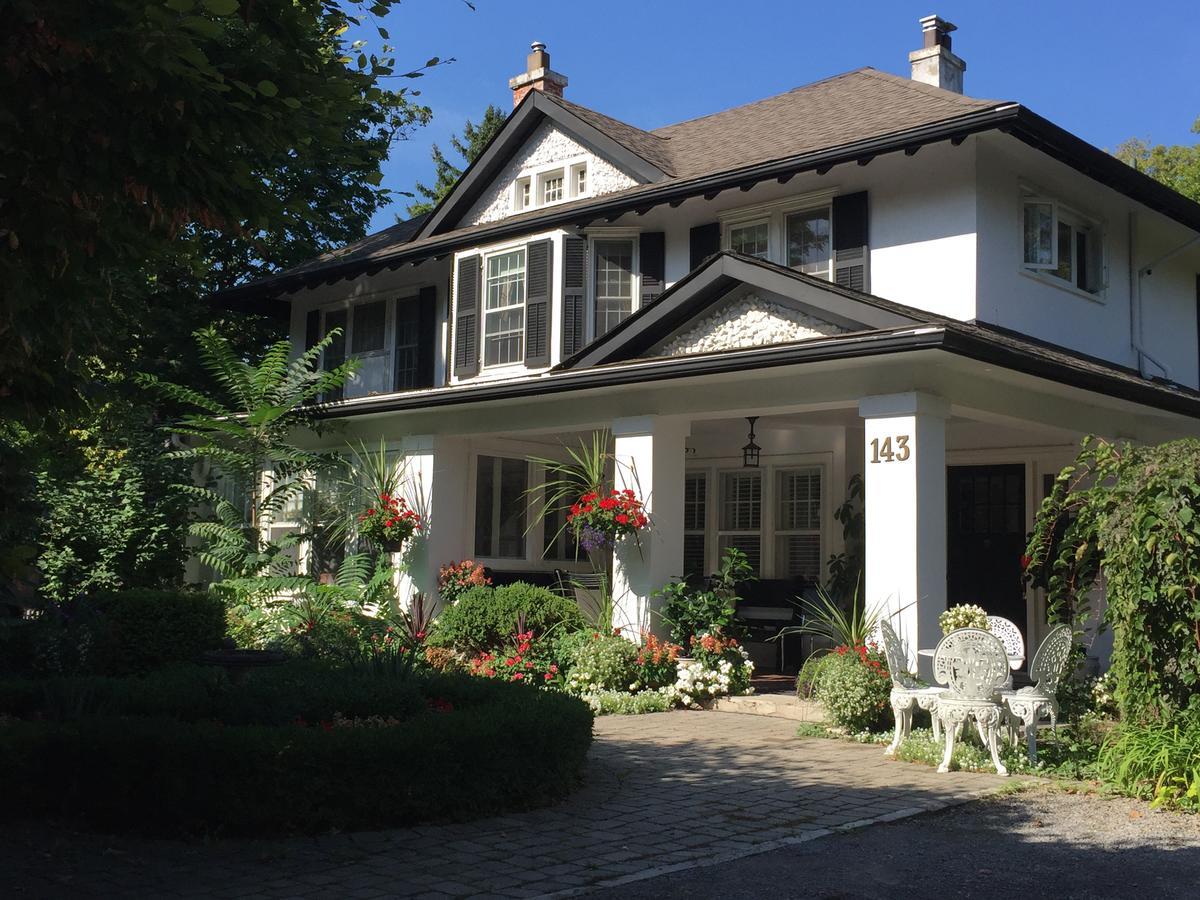 Bernard Gray Hall Bed And Breakfast Niagara-on-the-Lake Exterior foto